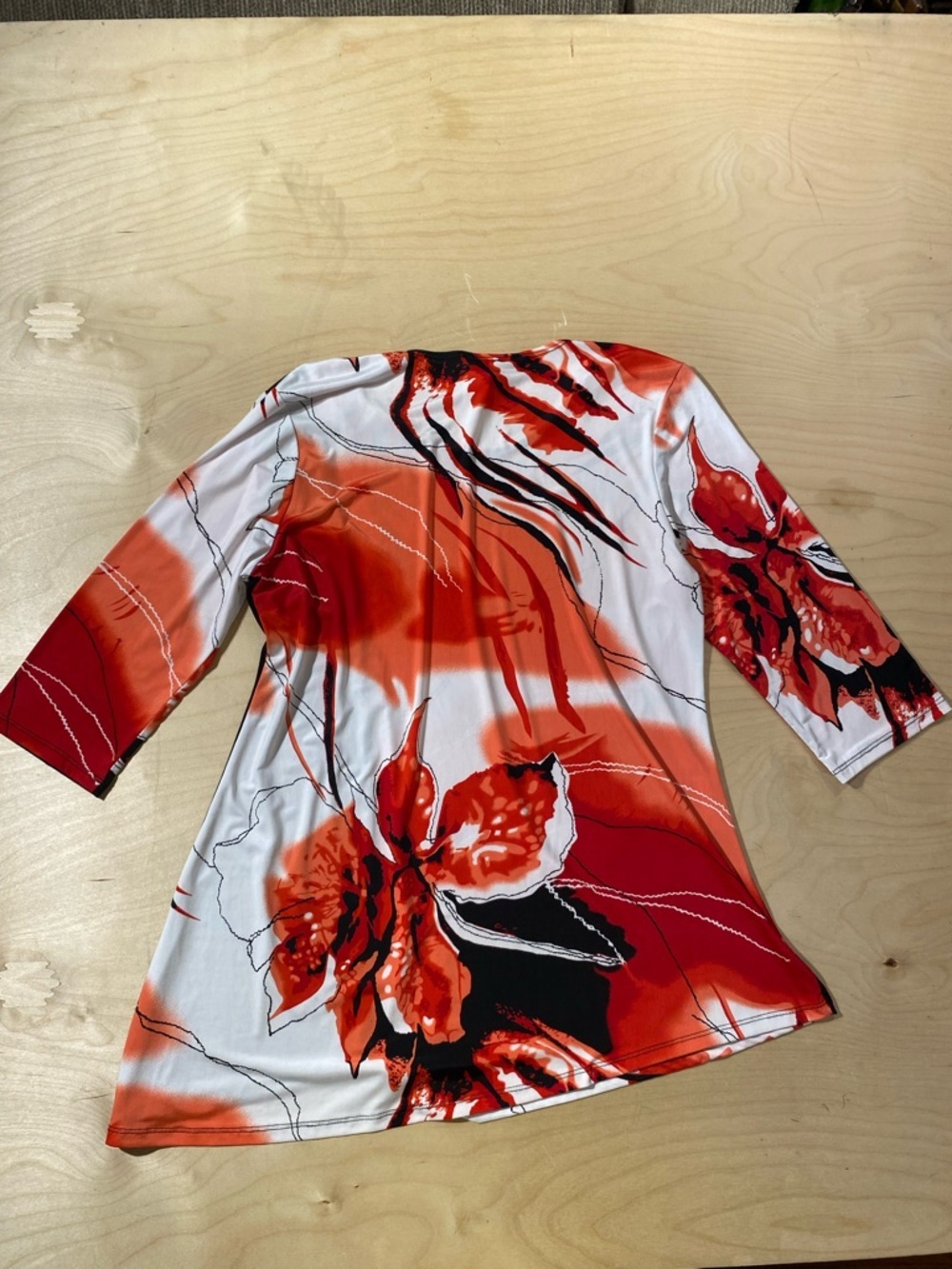 Fashion Caribe Abstract Floral Red & Black Women's Tunic Top Medium (QY) - Picture 6 of 6